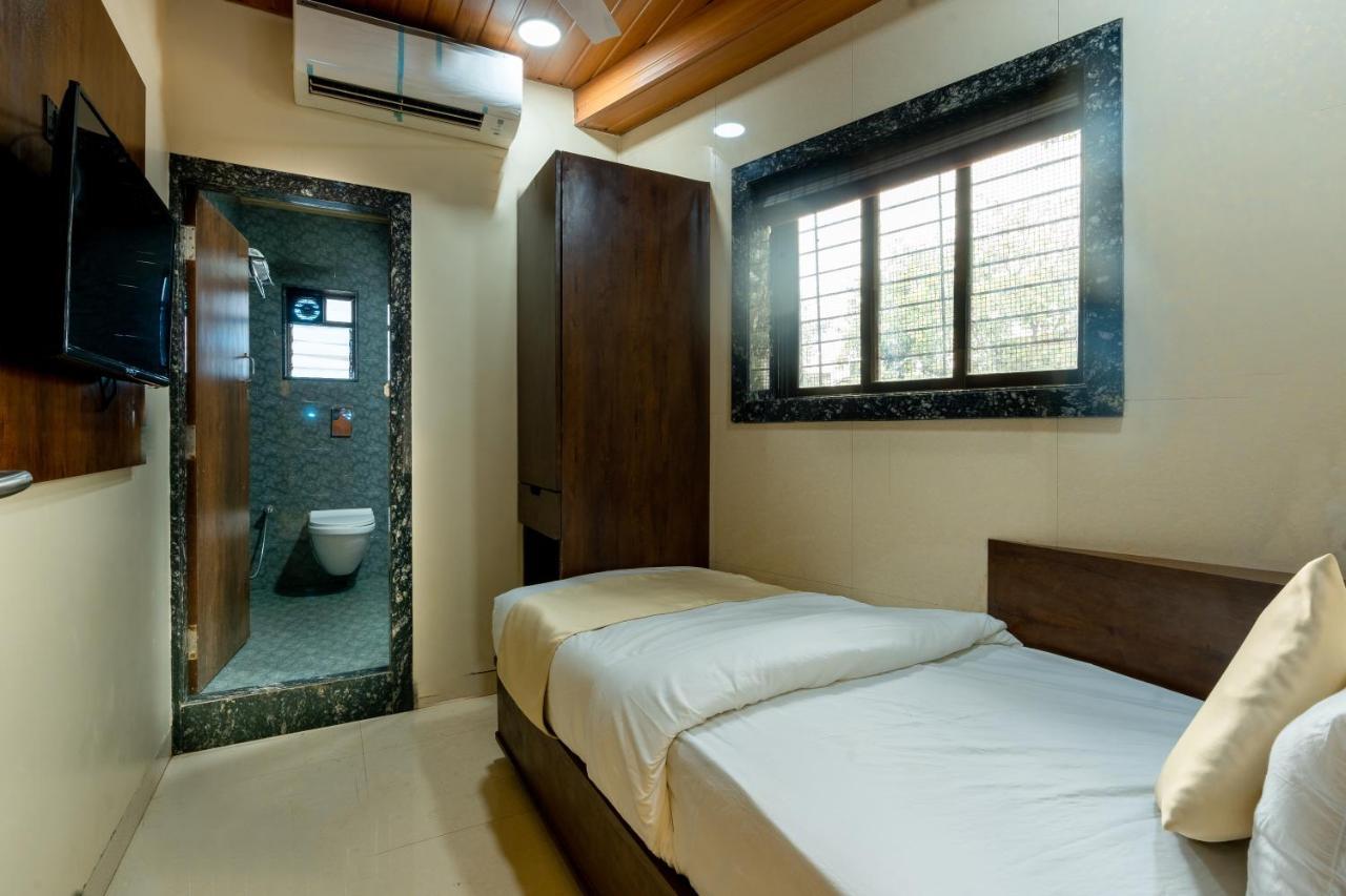 Hotel Empire - Near Mumbai International Airport Exterior photo